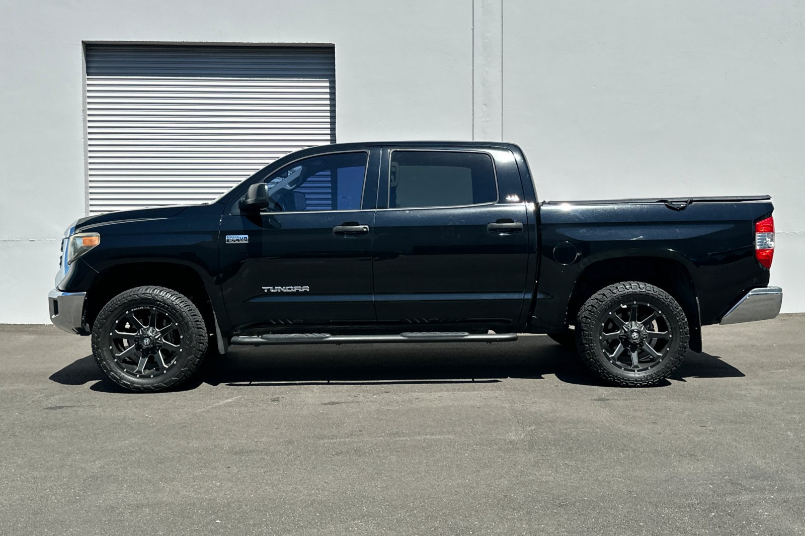 Used 2018 Toyota Tundra SR5 w/ SR5 Upgrade Package RWD image 7