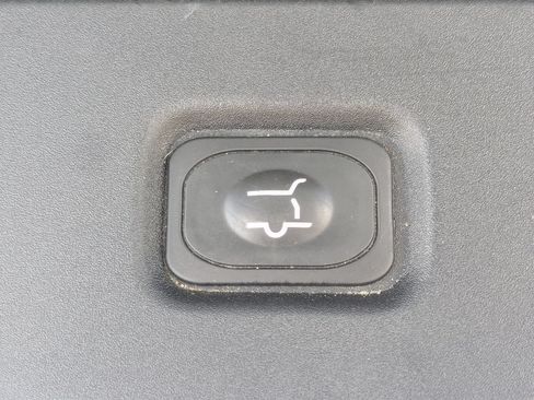 Used 2025 Ford Expedition Active AWD/4WD image 18