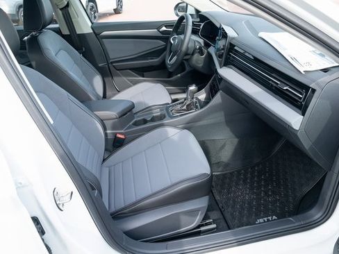 New 2026 Volkswagen Jetta SE image 37