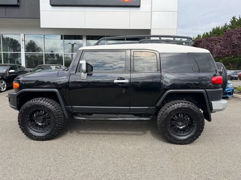 Used 2008 Toyota FJ Cruiser 4WD image 3