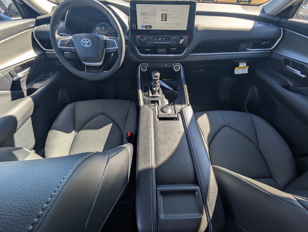 New 2026 Toyota Grand Highlander AWD image 24