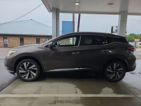 Used 2016 Nissan Murano Platinum FWD image 2