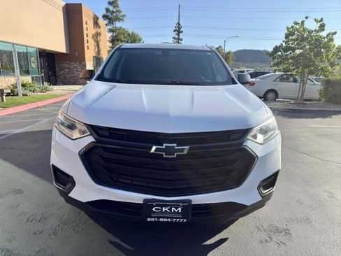 Used 2019 Chevrolet Traverse LS w/ LPO, Blackout Package FWD image 5