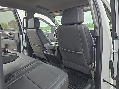 Used 2025 Chevrolet Silverado 2500 LT w/ Trail Boss Package image 16