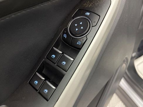 Used 2020 Ford Explorer XLT RWD image 28