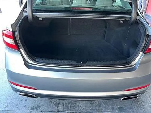 Used 2016 Hyundai Sonata Limited image 12