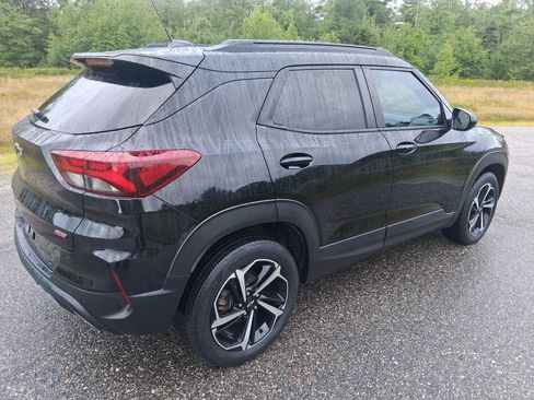 Used 2023 Chevrolet TrailBlazer RS w/ Convenience Package AWD/4WD image 5