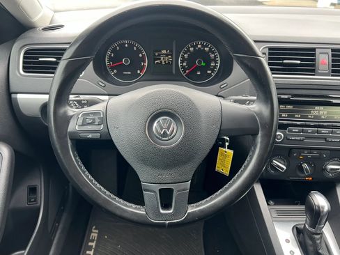 Used 2014 Volkswagen Jetta SE FWD image 15