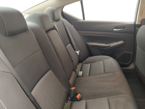 Used 2022 Nissan Altima 2.5 S FWD image 19