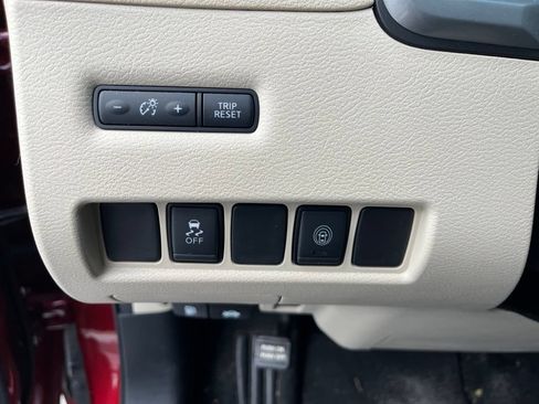 Used 2020 Nissan Murano SV FWD image 15