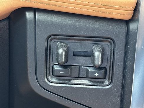 Used 2024 Ford Expedition Platinum AWD/4WD image 38