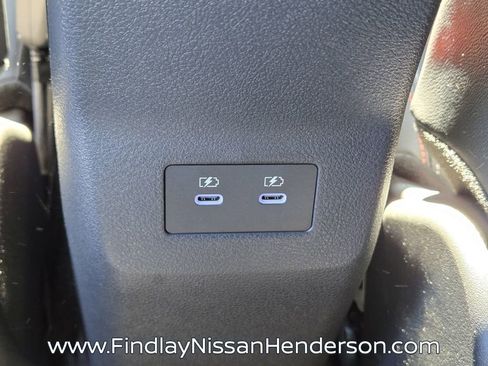 Used 2025 Nissan Kicks SR FWD image 12