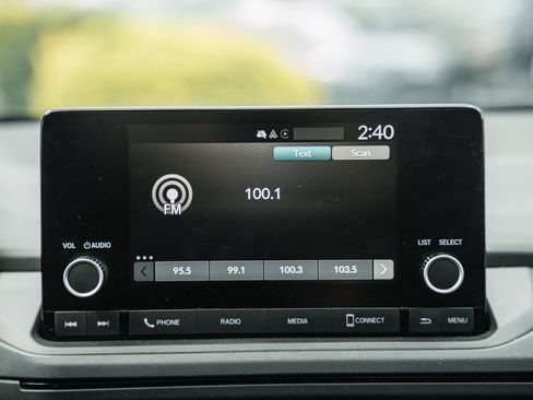 Used 2024 Honda Accord EX image 19