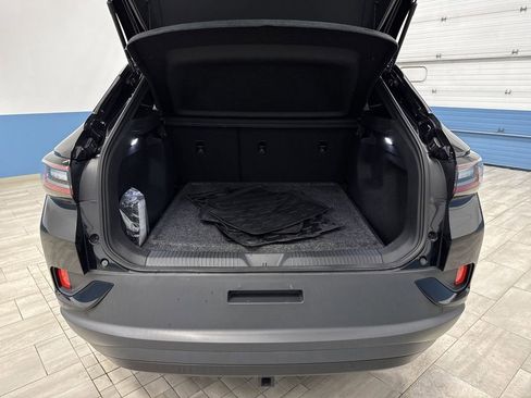 Used 2023 Volkswagen ID.4 Pro image 14