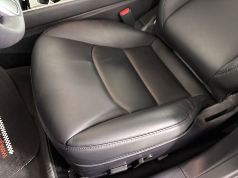 Used 2020 Tesla Model 3 Long Range image 9