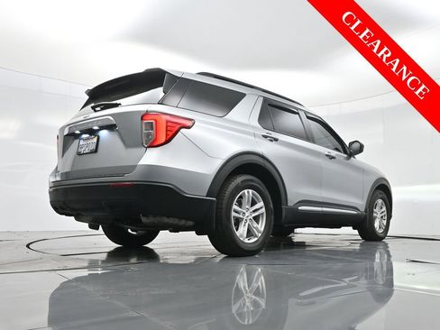 Used 2024 Ford Explorer XLT image 51