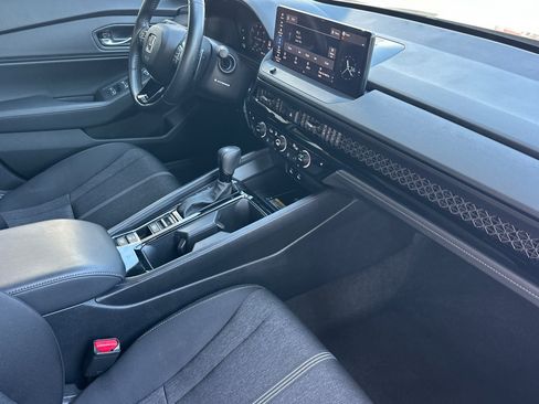 Used 2025 Honda Accord Sport image 15