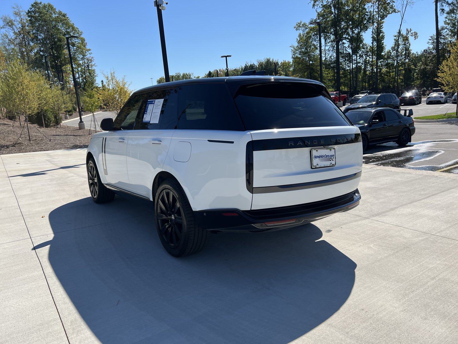 Used 2025 Land Rover Range Rover SE AWD/4WD image 6