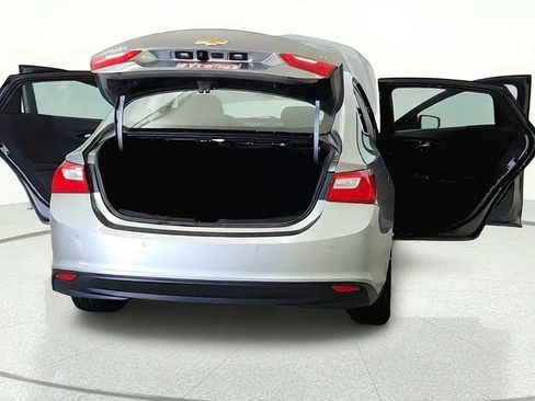 Used 2024 Chevrolet Malibu LT FWD image 11
