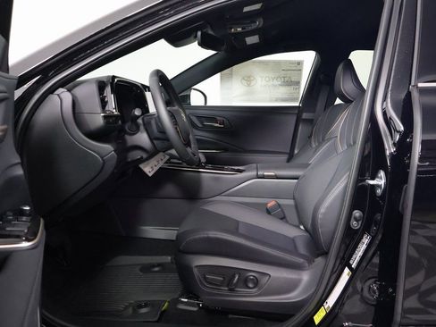 New 2026 Toyota Crown XLE image 5