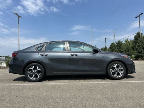 Used 2021 Kia Forte LXS FWD image 3