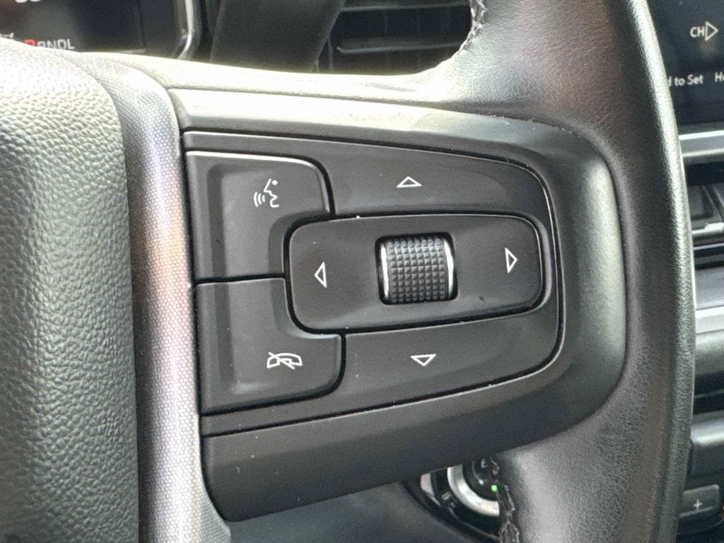 Used 2025 GMC Sierra 1500 SLT AWD/4WD image 32