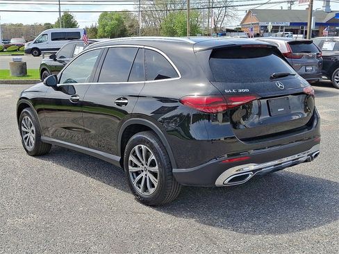 Used 2024 Mercedes-Benz GLC 300 4MATIC image 6