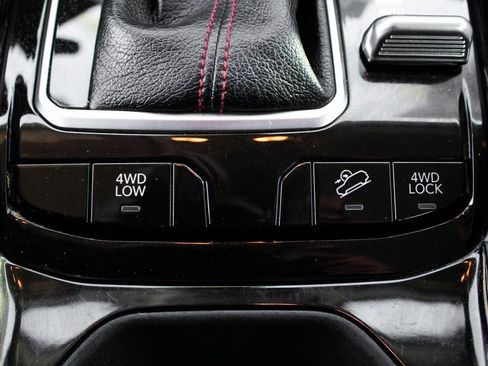 Used 2022 Jeep Compass Trailhawk w/ Trailhawk Convenience Group image 37