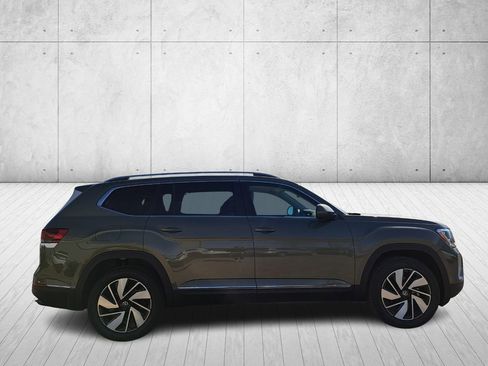 New 2026 Volkswagen Atlas SEL image 4