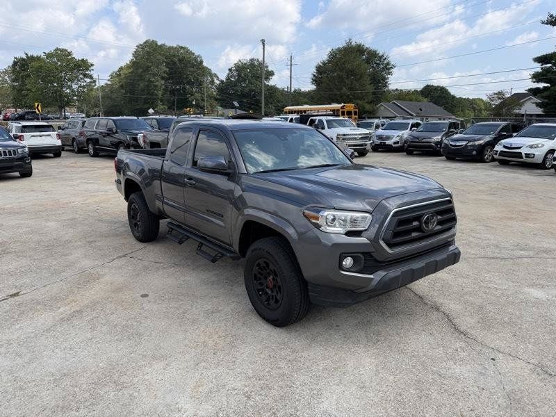 Used 2022 Toyota Tacoma SR5 RWD image 7