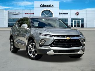 Used 2025 Chevrolet Blazer LT video 1