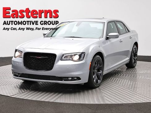 Used 2023 Chrysler 300 S RWD image 1