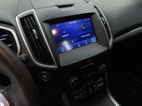 Used 2019 Ford Edge SEL w/ Equipment Group 201A FWD image 17