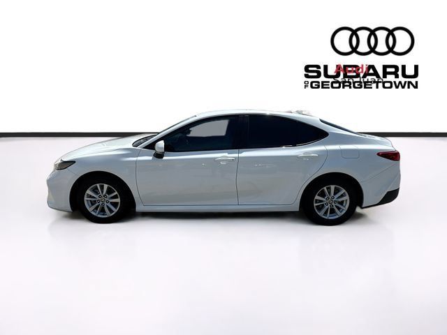 Used 2025 Toyota Camry LE FWD image 4