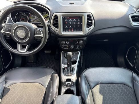 Used 2018 Jeep Compass Latitude w/ Popular Equipment Group AWD/4WD image 22