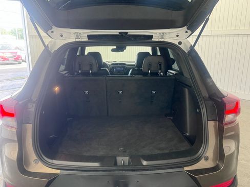 Used 2021 Chevrolet TrailBlazer ACTIV w/ Technology Package FWD image 13