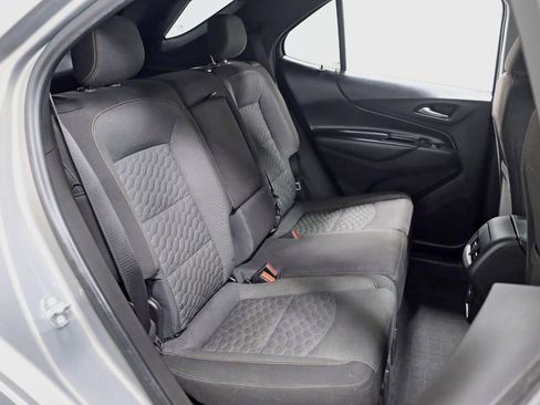 Used 2018 Chevrolet Equinox LT image 27