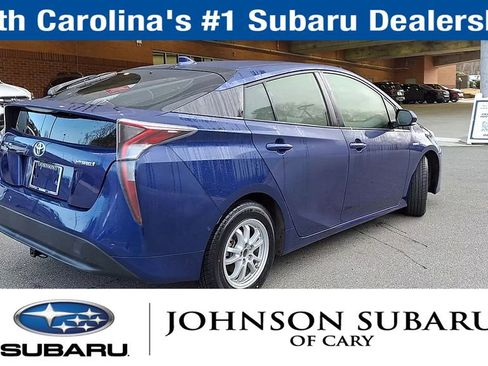 Used 2018 Toyota Prius Two image 9