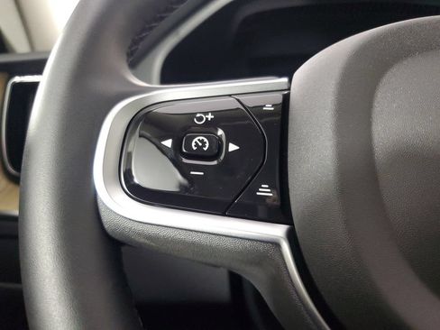 Certified 2026 Volvo XC60 B5 Core AWD/4WD image 27