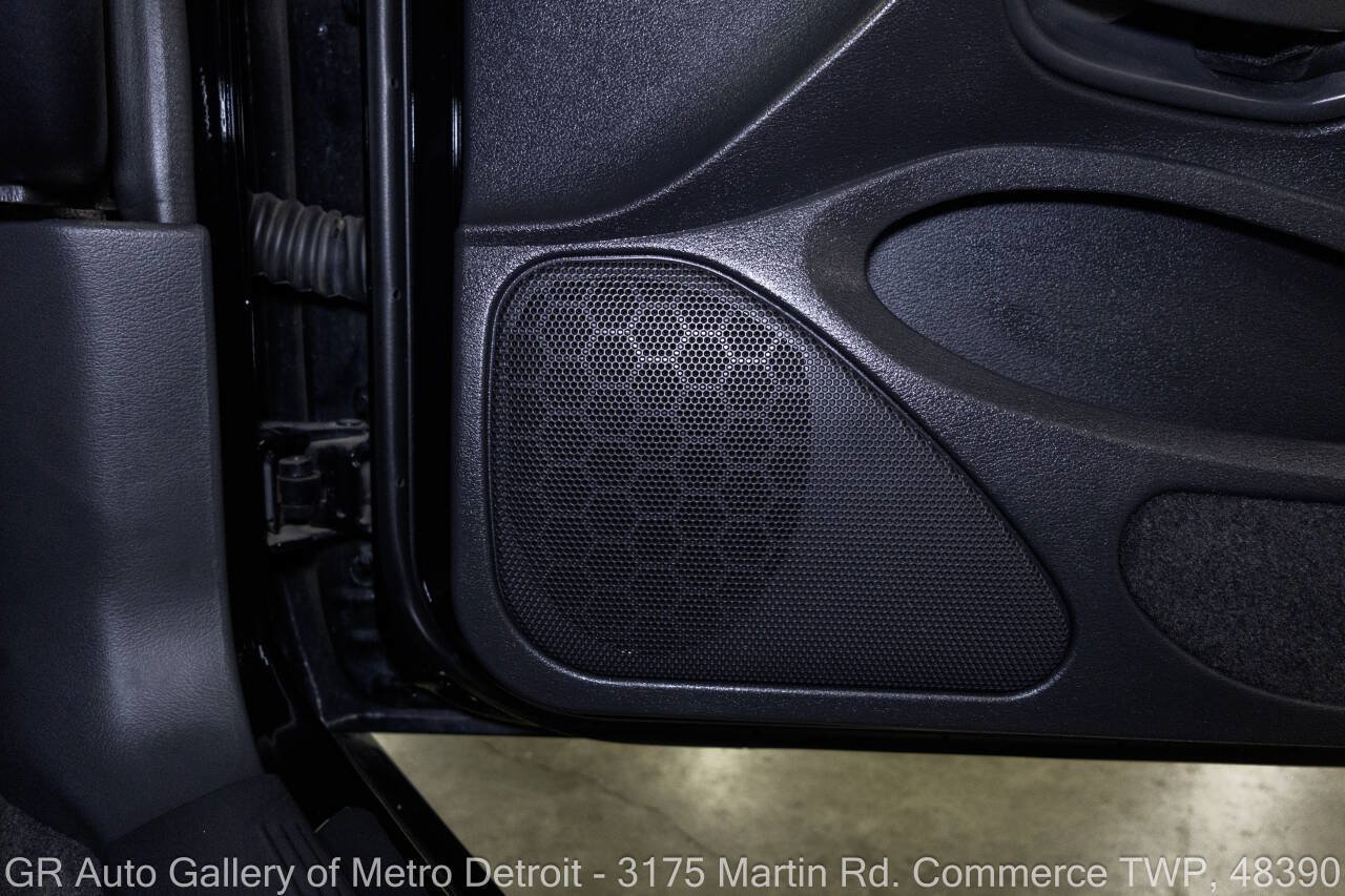 Used 1999 Ford Mustang GT RWD image 36