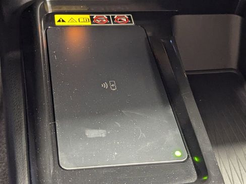 Used 2025 Toyota Camry LE w/ Convenience Package image 28