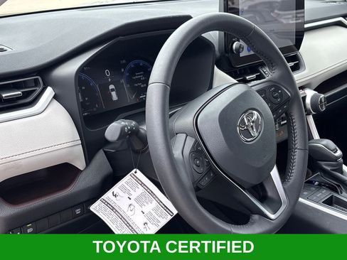 Used 2025 Toyota RAV4 Limited image 7