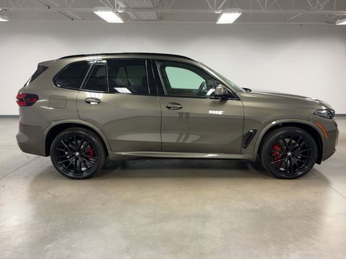 New 2026 BMW X5 sDrive40i w/ M Sport Package image 7