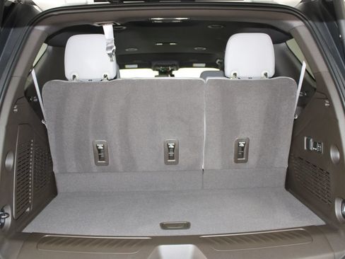 New 2026 Chevrolet Tahoe LT w/ Comfort Package AWD/4WD image 32