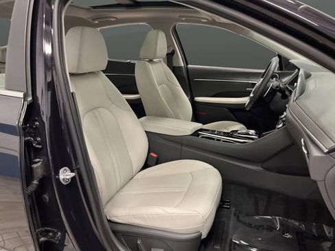 Used 2023 Hyundai Sonata Limited image 30