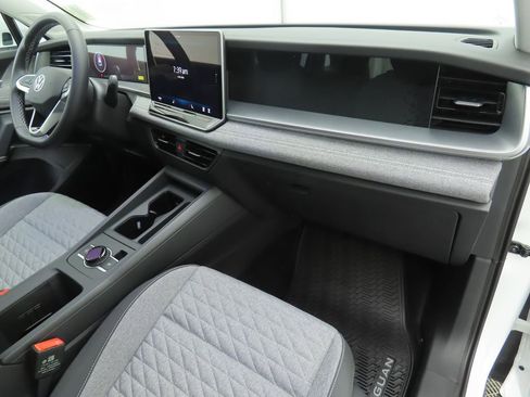 New 2026 Volkswagen Tiguan S FWD image 17