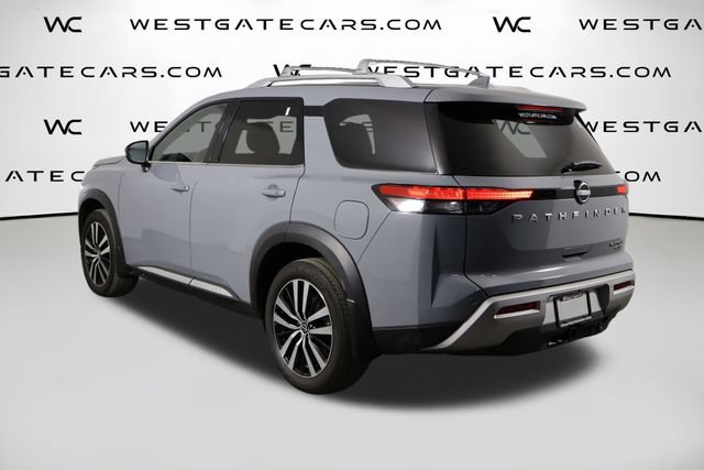 Used 2025 Nissan Pathfinder Platinum w/ Cargo Package AWD/4WD image 41