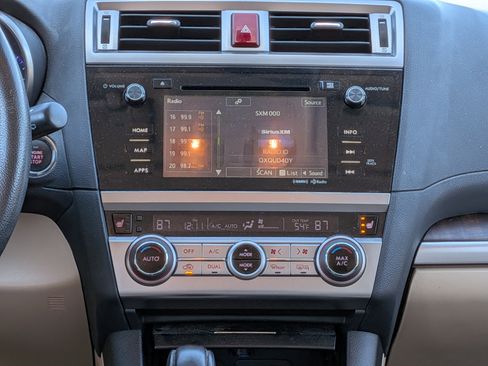 Used 2017 Subaru Outback 2.5i Limited image 17