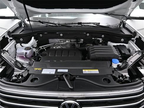 New 2026 Volkswagen Atlas SE image 15