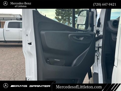 New 2025 Mercedes-Benz Sprinter 2500 image 11